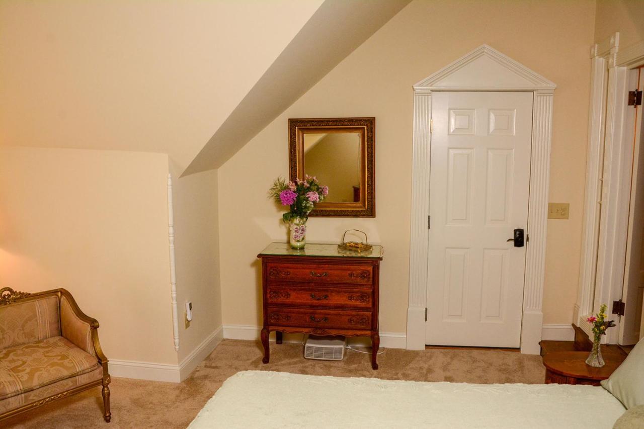 The Towers Bed & Breakfast Milford Extérieur photo
